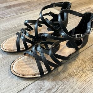 b.o.c. Women's Black Strappy Sandals